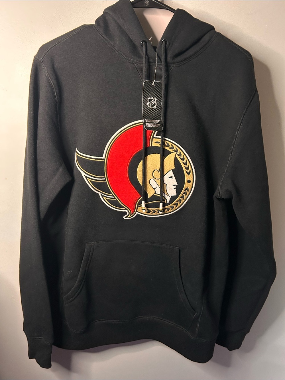 NHL Ottawa Senators Black Hoodie with Red & Gold Men’s Small or Women’s Medium.